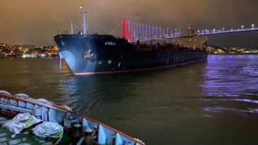 İstanbul Boğazı’nda sürüklenen gemi kurtarıldı