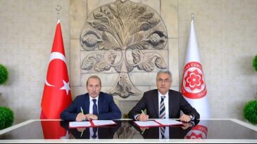 5 GÜN TEORİK KURS İÇİN İMZA ATILDI