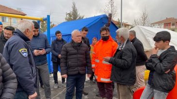 VALİ ŞİMŞEK YARALARI SARMAYA ÇALIŞIYOR