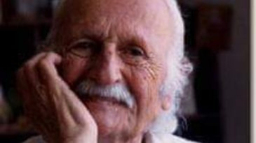 SEN, BENİM ELİME SU DÖKEMEZSİN.