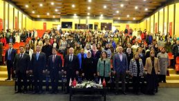 İŞ’TE KADIN