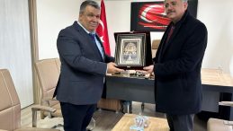 KIRMIZITAŞ YAŞLILARI MUTLU ETTİ