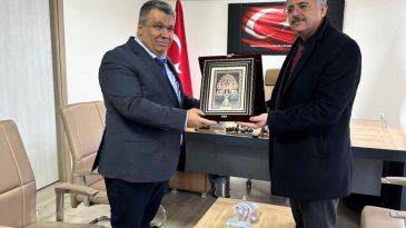 KIRMIZITAŞ YAŞLILARI MUTLU ETTİ