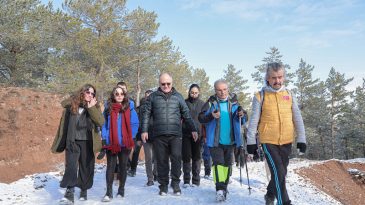 BİLGİN, TIP FAKÜLTESİ ÖĞRENCİLERİ İLE DOĞA YÜRÜYÜŞÜNE KATILDI…