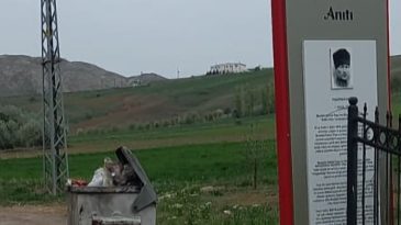 TAM BİR REZALET …! ATA’YA SAYGISIZLIK…