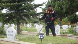 MEZARLIKLARDA KAPSAMLI TEMİZLİK BAŞLATILDI…