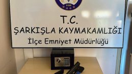 ŞARKIŞLA DA SİLAH ELE GEÇİRİLDİ