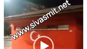 TUVALETE BAYRAK YAPTILAR…