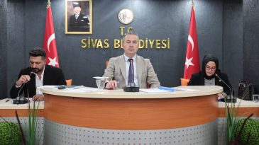 ADEM UZUN ZORLANACAĞA BENZİYOR
