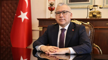 VALİ ŞİMŞEK ŞATIROĞLU’NU ANDI