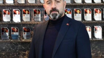 “SADECE YILDÖNÜMLERİNDE DEĞİL, HER AN KALBİMİZDEDİR”