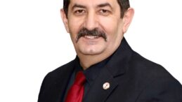 SEZERER’DEN SÖZDE GAZETECİLERE TEPKİ