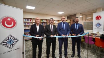 YÜZÜNCÜ YIL KİTAPLIĞI