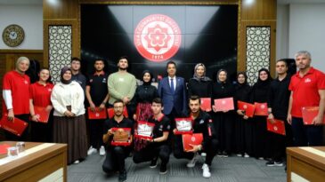 ŞENGÖNÜL DERECEYE GİRENLERİ ÖDÜLLENDİRDİ