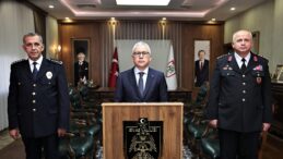 VALİ ŞİMŞEK’TEN İSTİKLÂL MARŞI’NIN KABULÜNÜN 105. YILI MESAJI