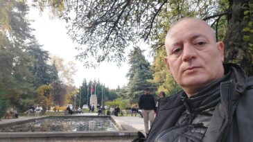 KİMİN UMRUNDA ?