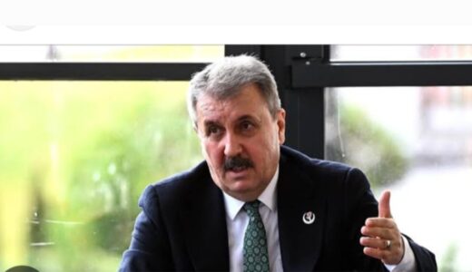 DESTİCİ HAYAL DÜNYASINDA…