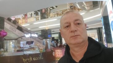 ŞEHİR DÖKÜLÜYOR, MASALLAR DEVAM EDİYOR