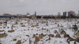 HALFELİK MEZARLIĞI’NA GİRMEK YÜREK İSTİYOR!