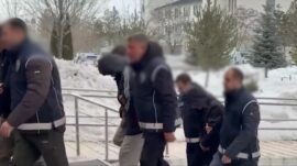 GÖÇMEN KAÇAKÇILIĞINA DARBE: 19 TUTUKLAMA