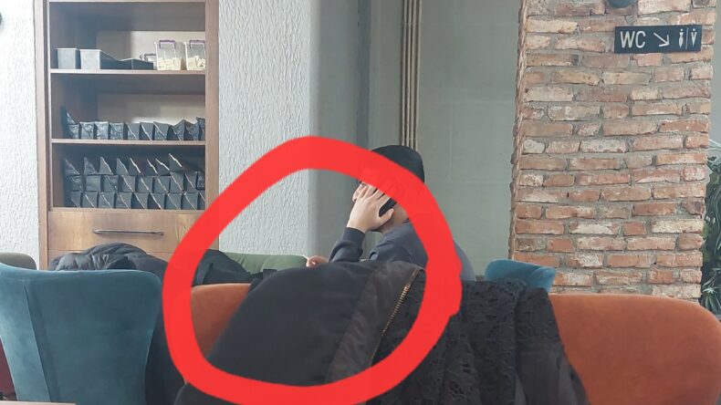 İNSANLARI ZEHİRLİYORLAR!