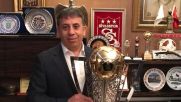 KURT NEDEN GERİ ÇEKİLDİ?