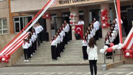 GENÇLİK ATA’SININ İZİNDE!