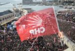 KİMİ UÇKURUNUN PEŞİNE DÜŞTÜ, KİMİ PARANIN…