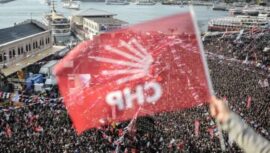 KİMİ UÇKURUNUN PEŞİNE DÜŞTÜ, KİMİ PARANIN…