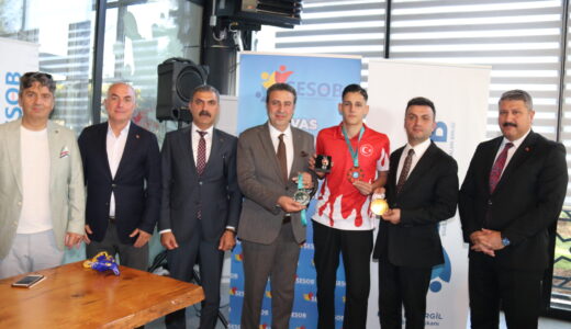 GELECEĞİN USTALARINA DESTEK OLUYORUZ