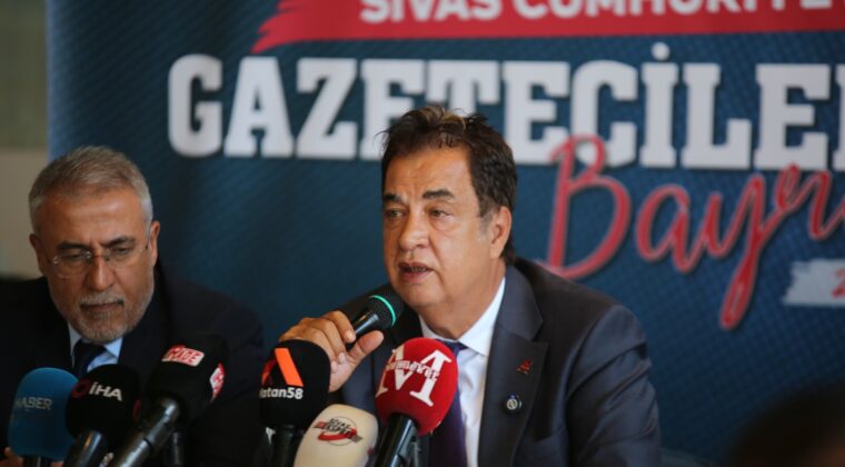 REKTÖR ŞENGÖNÜL ÜNİVERSİTENİN BAŞARILARINI ANLATTI
