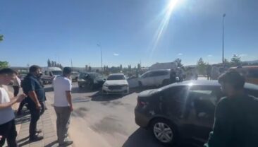 ZİNCİRLEME KAZA: 4 ARAÇ HASAR GÖRDÜ,