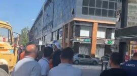 ESNAF KAVGA EDİYOR, TEMSİLCİLER NEREDE?