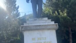 ATATÜRK BÜSTÜ BU HALİYLE SİVAS’A YAKIŞMIYOR!