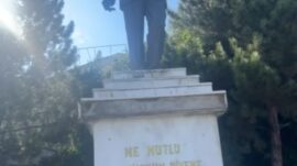 ATATÜRK BÜSTÜ BU HALİYLE SİVAS’A YAKIŞMIYOR!