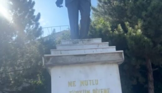 ATATÜRK BÜSTÜ BU HALİYLE SİVAS’A YAKIŞMIYOR!