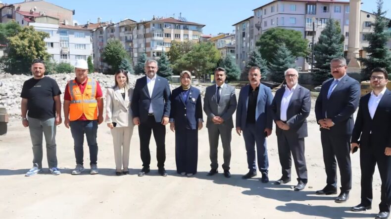 YENİDEN İNŞA EDİLİYOR